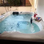 Luigi شقة