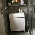 شقة Luigi